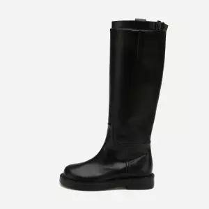 매장정품 SALT AND CHOCOLATE 솔트앤초콜릿 [이세영 ] 라운드 토 벨트장식 롱부츠 412348001 (3cm2colors)