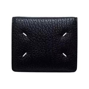 [명품] 마르지엘라 26SS 스티치 코인포켓 그레인 반지갑 S56UI0140 P4455 T8013