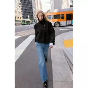 ZARA 하이넥 숏 코트 - 블랙