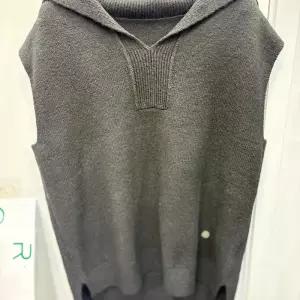 [크로커다일레이디]숄카라 베스트 블랙