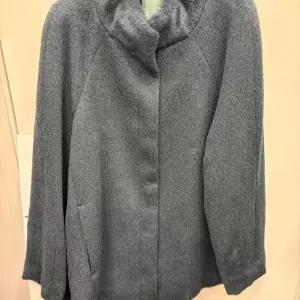 [크로커다일레이디]벤드넥 힙기장 알파카 코트 진녹색