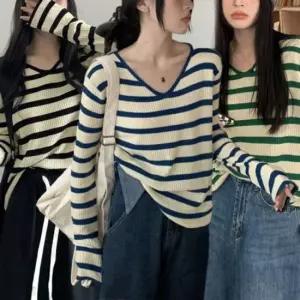 [옷은날개] 니트 단가라니트티 봄니트 줄무늬니트 브이넥니트티 니트티셔츠 가을니트티