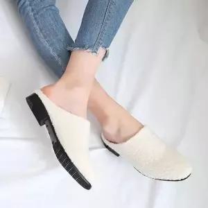 [오노마] ONM 국산 스퀘어 뽀글이 퍼안감 뮬 사무실 슬리퍼 여성