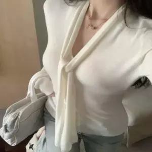 ONM 여자 롱 타이 스카프 V넥 슬림핏 긴팔 니트 3컬러