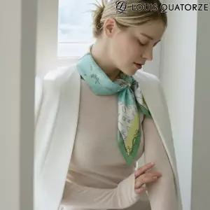 [롯데백화점]루이까또즈 코르테 실크 마름모 스카프 2DSD593
