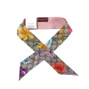 [구찌] 26SS (609317 3G001 9772) 여성 GG 플로라 프린트 스카프