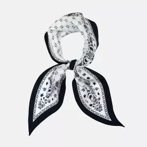 [롯데백화점]루이까또즈 스테인 마름모 실크 스카프 2ESD971