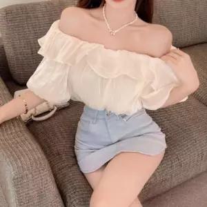 [옷은날개] 소매와 목부분 밴딩 오프 숄더 프릴 쉬폰 블라우스