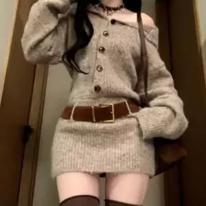 [옷자락]여성 미니원피스 벨트 디테일 데이트룩 니트 드레스