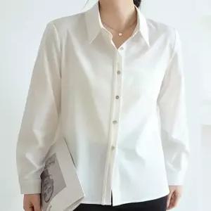 [패션시그널]유니크버튼라인 솔리드 셔츠블라우스 668B9A