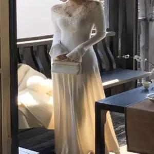 EAMT 여사친 원피스 니트 롱스커트 브이넥 부드러운 슬림핏 레이스 EUNG1