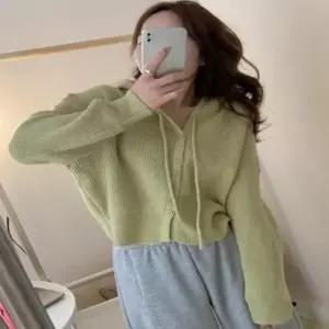 [옷은날개] 여성 5컬러 단추 보들보들 숏 후드 가디건