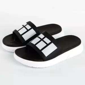 인기상품 여성 예쁜 슬리퍼 발편한 실내화 비치 샌들 외출 슈즈 [W62BE62_260331]