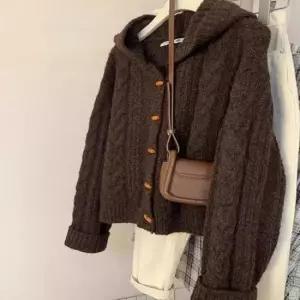 카디건 여성 2컬러 러블리 떡볶이 단추 꽈배기 후드가디건