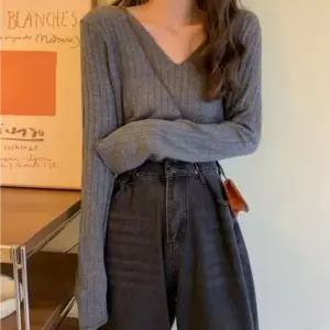 [옷은날개] 트위드니트 깔끔 브이넥꽈배기니트 롱니트티 브이넥 긴팔 여성가을니트티