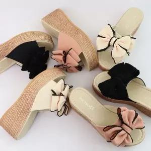 [오노마] ONM 여성 통굽 슬리퍼 리본 웨지힐 높은굽 실내화 샌들