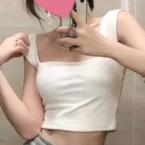 ONM 스퀘어넥 베이직 쫀쫀 크롭나시 민소매 무지 슬림핏