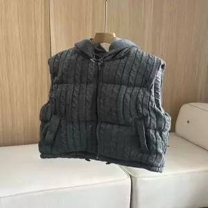 [BELLA.DOI] 꽈배기 후드 오리털패딩 베스트