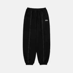 [오아이오아이컬렉션]STITCH SWEATPANTS[BLACK]