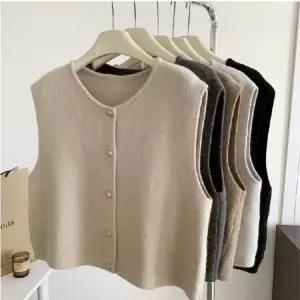 엘리몬드   지앤지 단추 니트 조끼 봄 가을 여성 레이어드 데일리룩 니트베스트