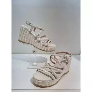 [하프클럽/에스콰이아]MARIO여성 통굽 세미정장 샌들 굽8센치 PFEMSD674