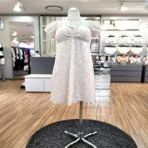 [에블린][에블린] 에블린 코케트 원피스 파자마 EBPPF2412C (P003597411)