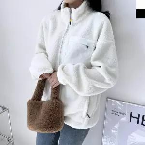 ONM 날씬해보이는 양털 후리스 여행룩 여지뽀글리자켓