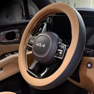 블랙라벨 자동차 핸들커버 투톤 타공 가죽 미끄럼방지 사계절 공용