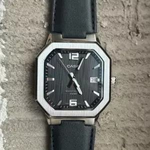 CASIO 카시오 MTP-B195L-1A 유니크 스퀘어 레트로 남자 가죽손목시계