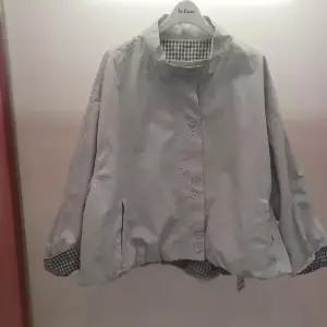 [라티움]Latium HC06 루즈핏 언발 팔뚝품넉넉한 차이나카라 벌룬 점퍼 T2613jp10G (S45895549)