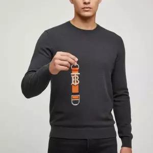 [버버리] 모노그램 모티프 그레이니 키링 8063865 151486050