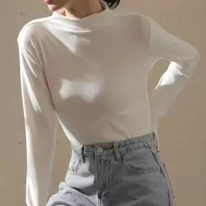 여자 데일리 출근 룩 외출 기본 반 폴라 티셔츠 코디 면폴라티반목폴라티