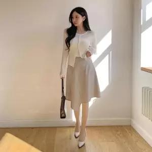 여성 사선 컷 언발란스 포인트 미디 단색 치마