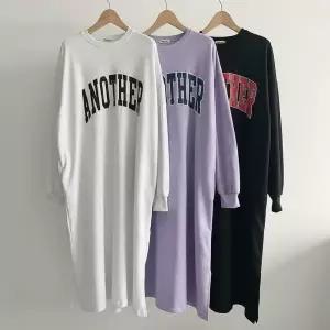 /신상오픈런 여성 보라색 레터링 디자인 홈웨어 원피스