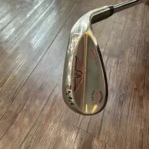 중고  Edel Wedge 52도