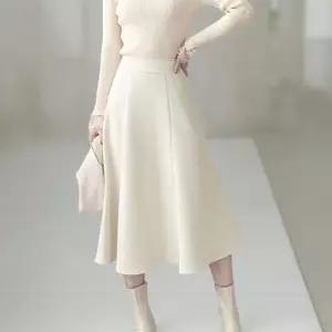 [옷자락]여성 데이트룩 절개 플레어 두꺼운 겨울 기모 롱스커트