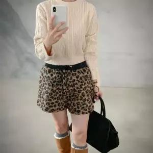 [옷자락]여성 레오파드 겨울 양털 숏팬츠 와이드핏 밴딩 반바지