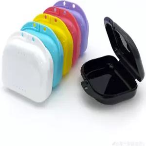 통풍구가 있는 리테이너 케이스 6개의 틀니 타이트 스냅 락 교정 마우스 가드 블랙 화이트 옐로우 라이트