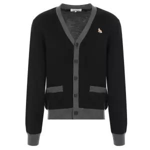 [메종 키츠네] 24FW 폭스 패치 울 가디건 블랙 MM00505KT1036 P199