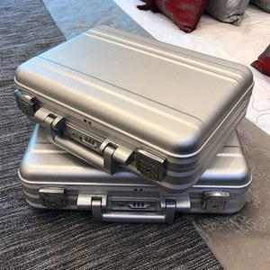 비즈니스 서류 가방 알루미늄 서류가방 남성용 여행 남자 대용량