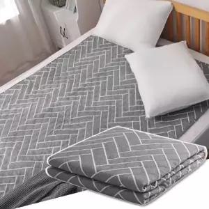 국산 프리미엄 1~2인용 더블 전기장판 전기매트 절전형 무자계 전기요 135cm x 180cm 2281788 더나은 J