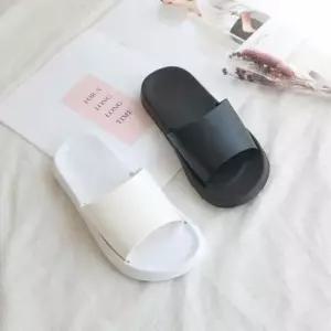 인기상품 블랙 화이트 슬리퍼 심플 무지 사무실 교실 실내화 [W61022D_260331]