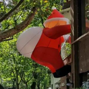 매달려있는 산타인형 크리스마스 등반 에어풍선 창문 장식 벽면 펜던트 정원