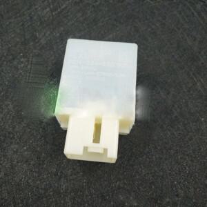 포드 마즈다 6 MPV 2002-2006 GJ6A66830 3211224320 용 자동차 신호 릴레이 위험 경고 스티어링 점멸 장치