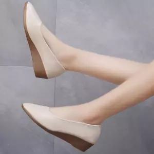 여성 가벼운 낮은힐 웨지힐 구두 1P 깔끔한 정장 신발