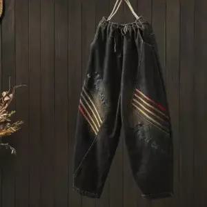 여친 겨울 트렌디 아이템 청바지 배기핏 기모 자수 트렌드 배기 긴바지 HT4