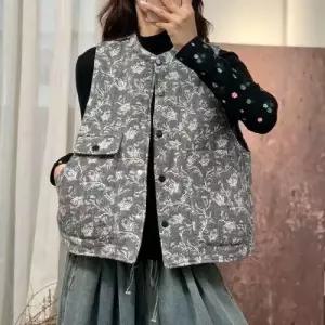여자 추동 캐주얼 빈티지 아우터 다운 포켓 하이넥 민소매 조끼 트렌디 톱 레이어드 아이템 HT4