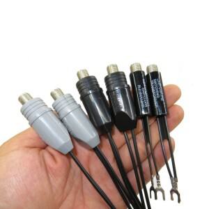 2pcs UHF FM 75-300 Ohm 또는 TV 안테나 라디오 케이블 와이어 용 변압기 동축 어댑터 일치