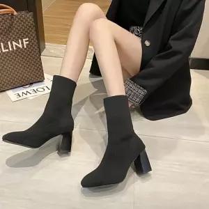 20대여성신발 여성 핏감이 좋은 포근한 스타일리쉬 앵글 삭스 부츠