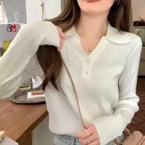 [옷은날개] 청바지 코디 주말 데이트 룩 카라 니트 골지 버튼 넥